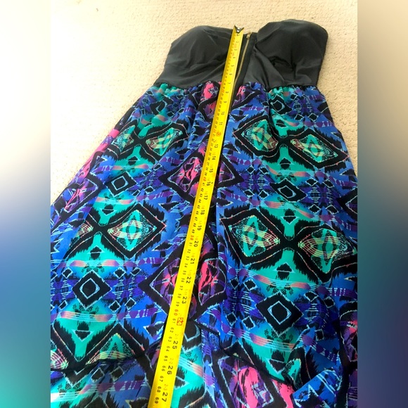 Seductions Strapless Bustier Knee length Dress. Medium - Picture 8 of 13